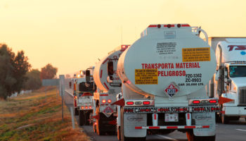 México restringe importación de combustibles para combatir el contrabando