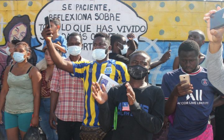 Migrantes amagan con emprender nueva caravana desde Chiapas Migrantes amagan con emprender nueva caravana desde Chiapas