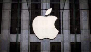 Gobierno de EU demanda a Apple por crear un monopolio en el mercado de 'smartphones'