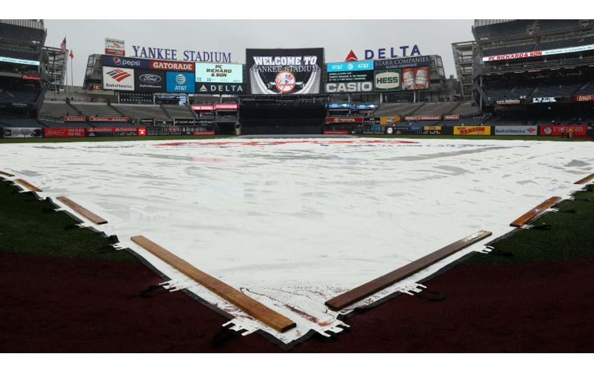 mlb-batea-de-foul-el-mal-clima-en-el-opening-day-tuit-aristegui