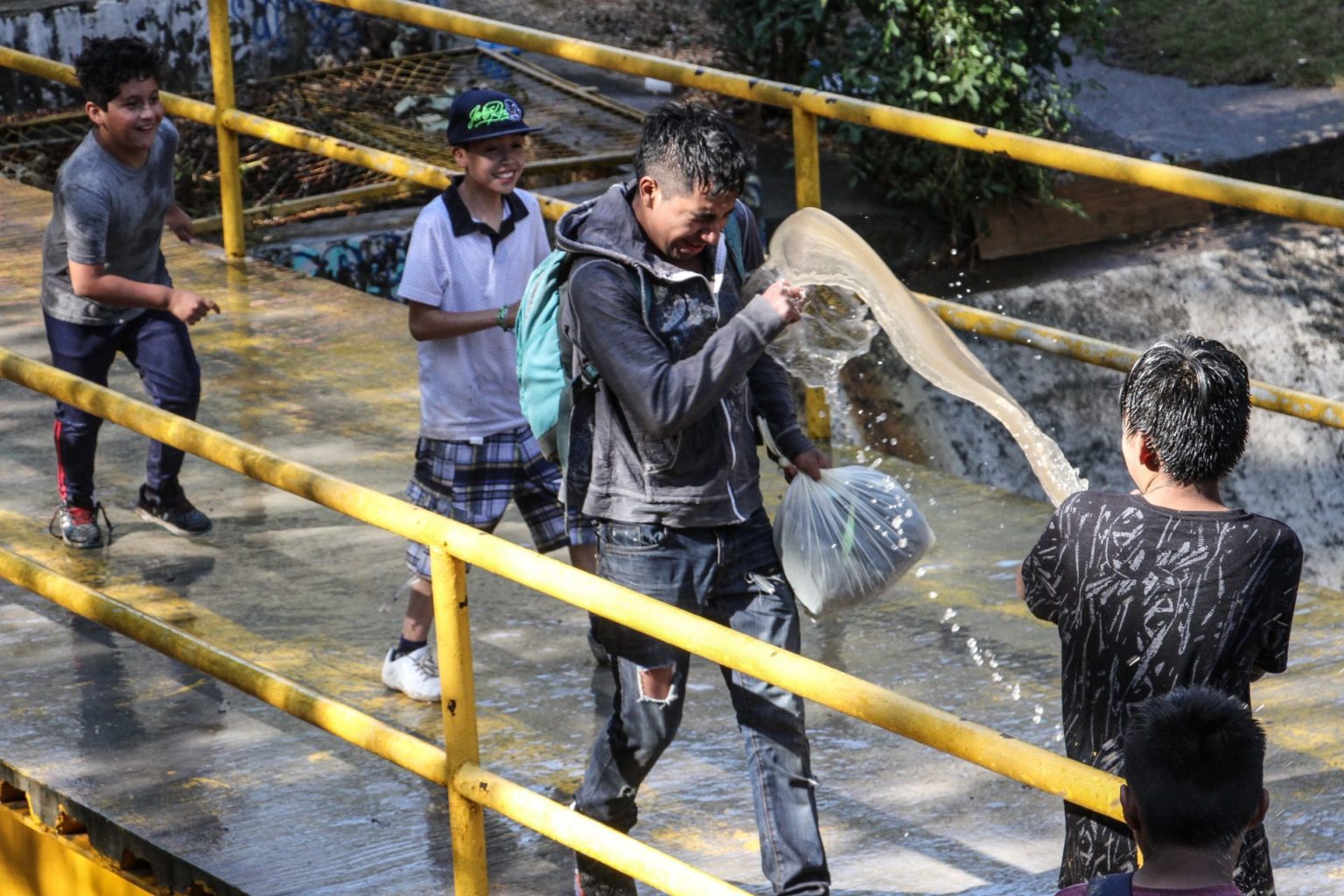 Sábado De Gloria Estas Son Las Multas En La Cdmx Por Desperdiciar Agua Aristegui Noticias 6082