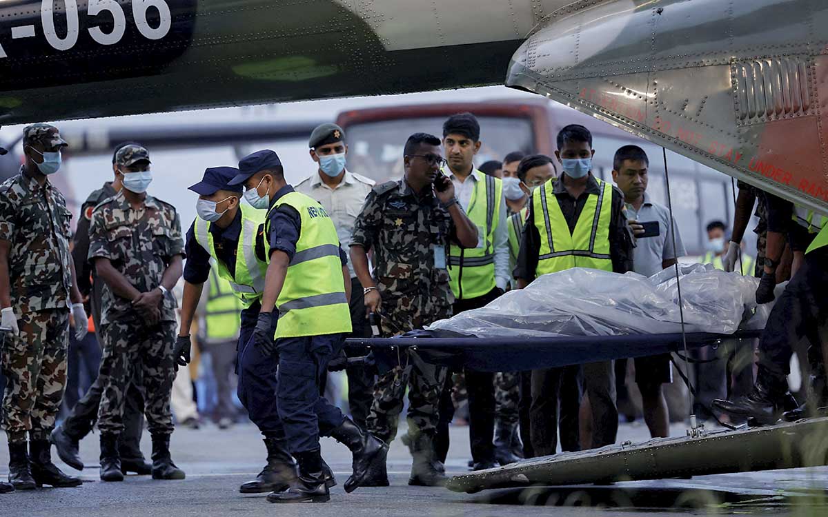 Recuperados los cuerpos de los 22 ocupantes del avión siniestrado en Nepal Recuperados los cuerpos de los 22 ocupantes del avión siniestrado en Nepal