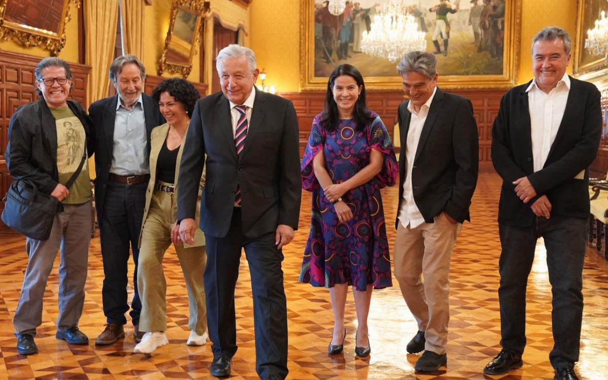 AMLO meets with actresses, actors and directors;  they will take cinema to the most remote towns of the country