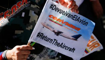 Justicia de Argentina ordena incautar avión venezolano a pedido de EU