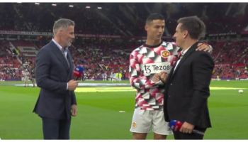 Así se la cobró CR7 a Jamie Carragher en Old Trafford | Video