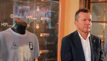 Dona Matthäus playera que intercambió con Maradona en México 86 | Video