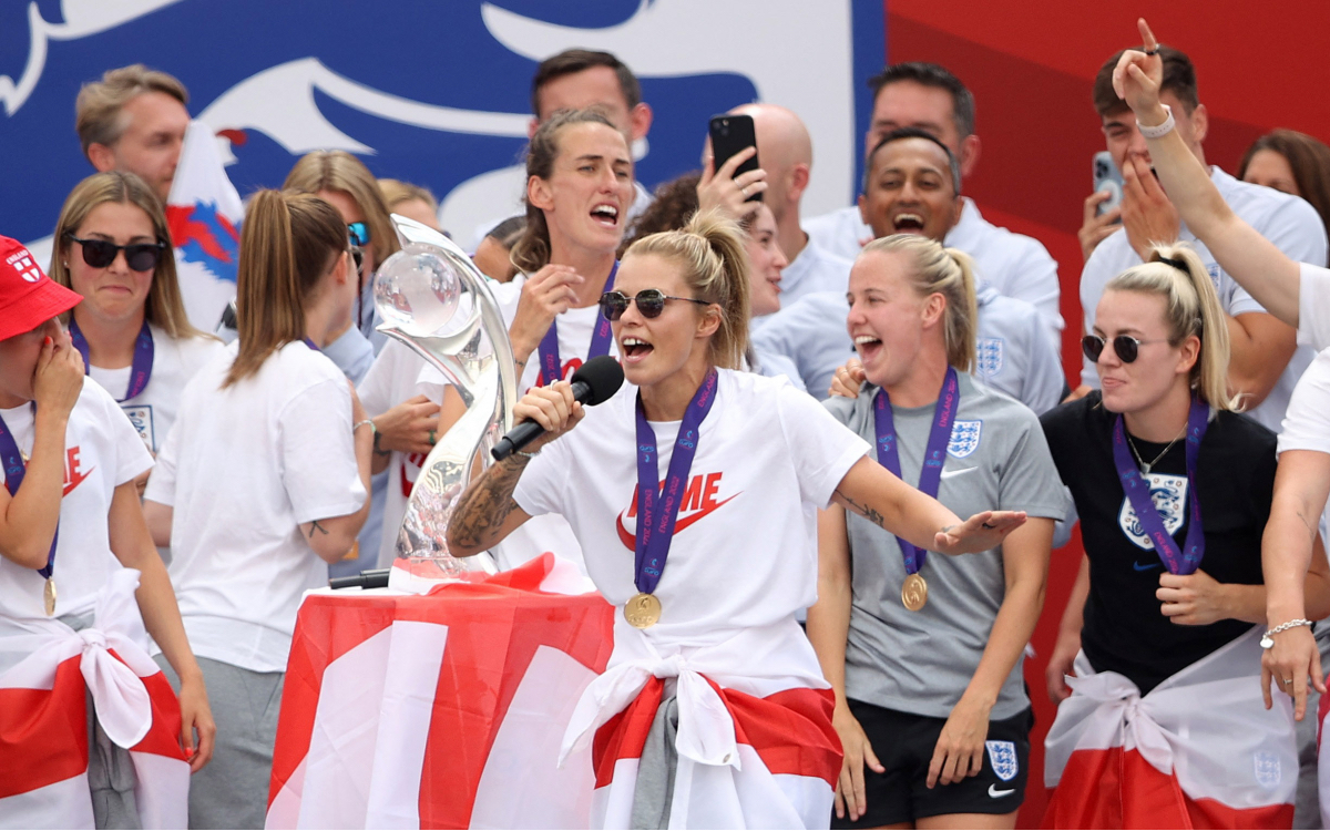 Das englische Team fordert den Premierministerkandidaten auf, mehr in den Frauenfußball zu investieren |  Twittern