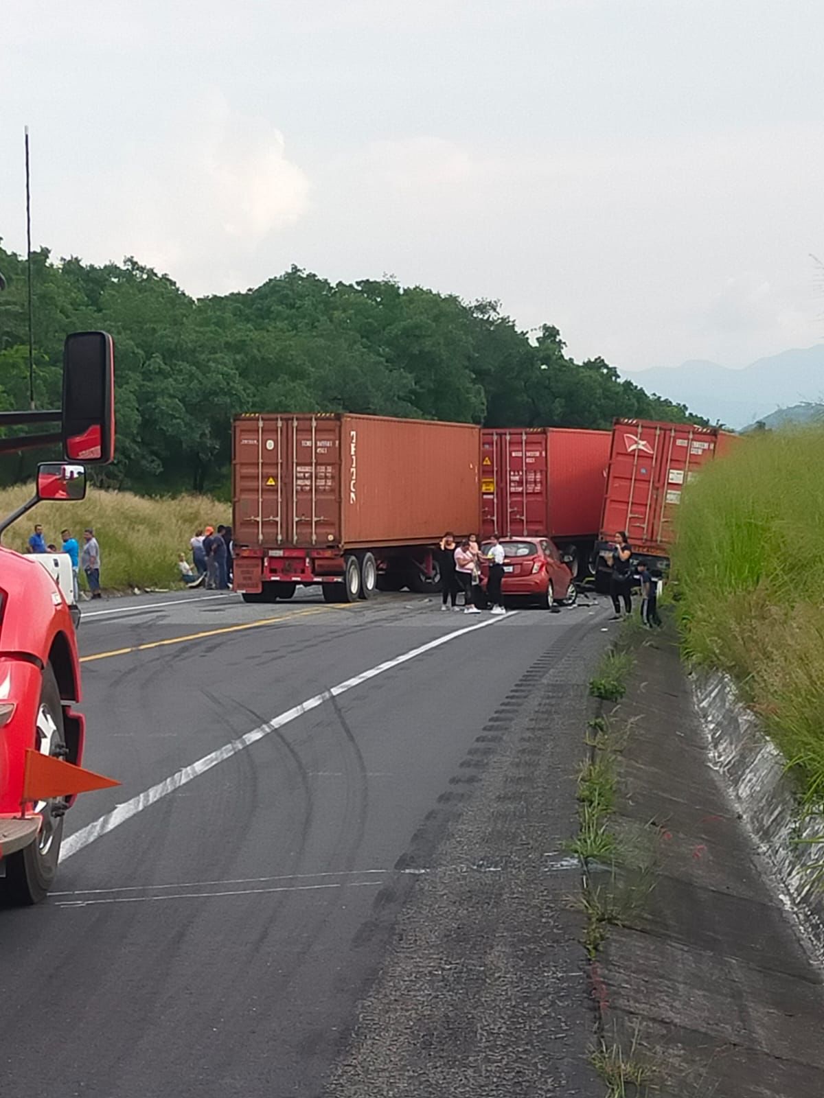 Carambola Deja Al Menos 6 Muertos Y 10 Heridos En Michoacán Videos Fuertes Imágenes 5338