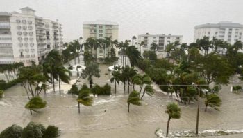 Inundaciones, casas sin techo... Esta la destrucción que el huracán 'Ian' causa en Florida | Videos