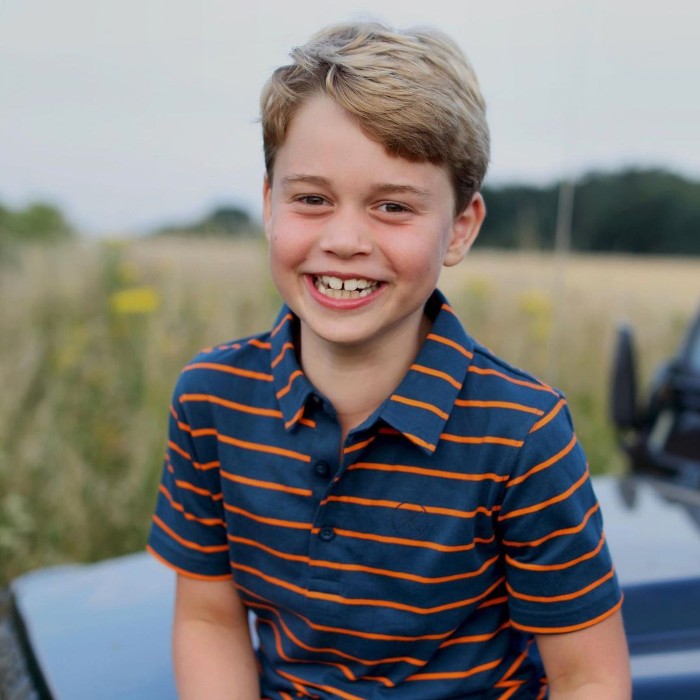 Con la partida de Isabel II, ¿quién asume el trono de la familia real británica? 3 principe george 08092022