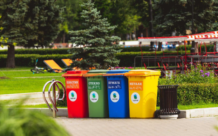 Anguiplast - Separar tu basura es fácil con nuestras bolsas de colores. 🗑  🌱 Verde para residuos orgánicos. 📙 Naranja para residuos inorgánicos  reciclables. 🧻 Gris para residuos inorgánicos no reciclables.