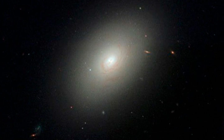 Estudio revela cadáveres de estrellas en el Universo, el primer mapa del 'inframundo galáctico'