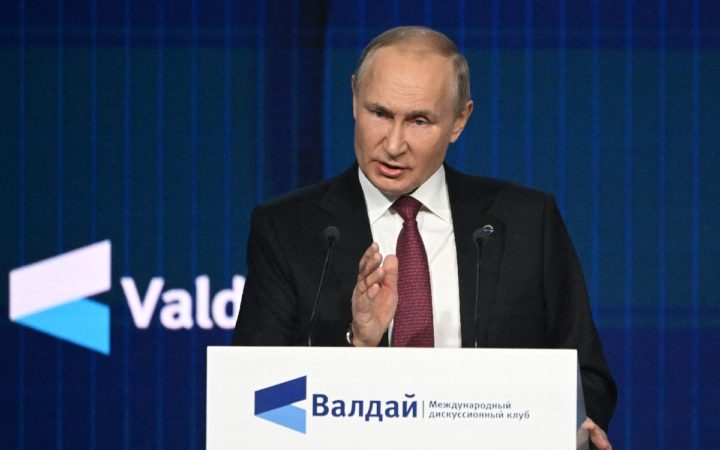 Occidente está participando de 'un juego peligroso, sangriento y sucio': Vladimir Putin Occidente está participando de 'un juego peligroso, sangriento y sucio': Vladimir Putin