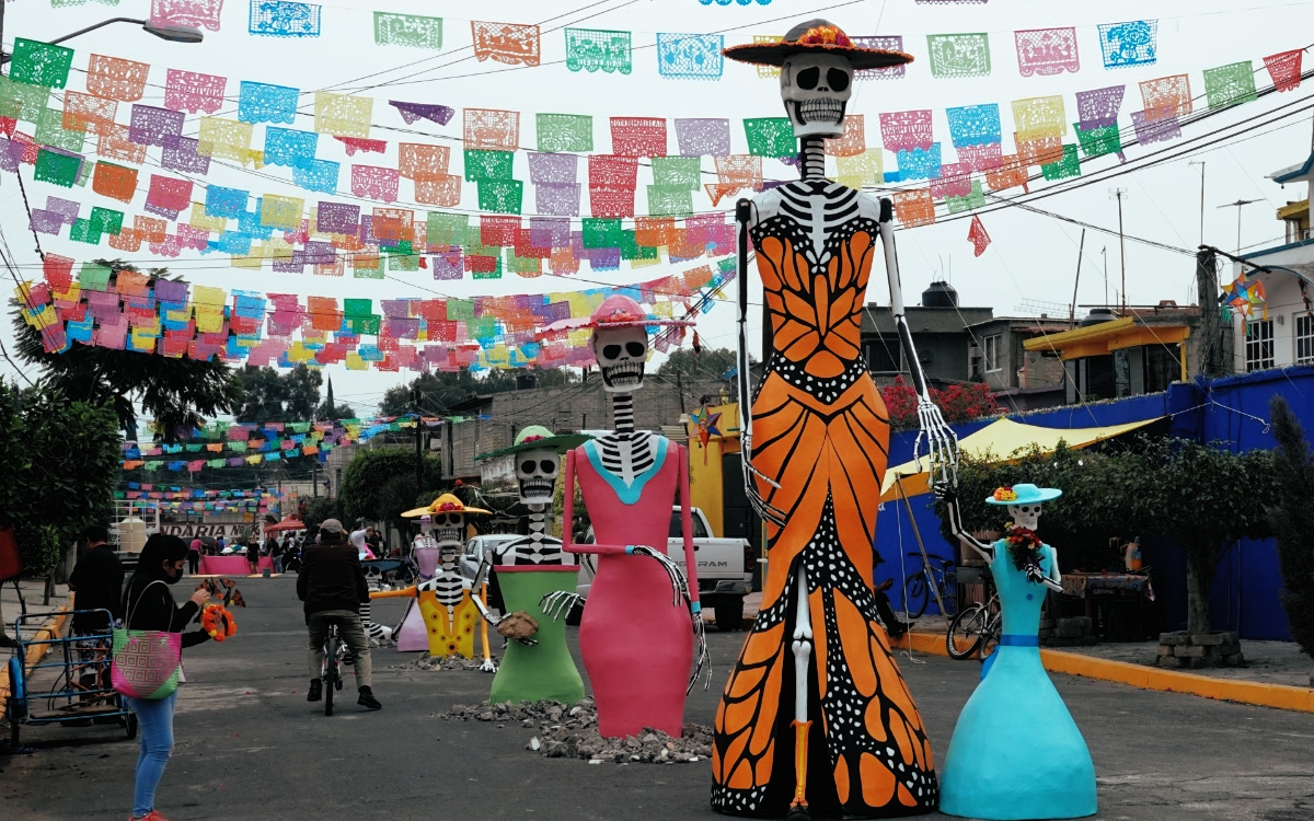 Hermoso! Inauguran expo de catrinas monumentales en Tláhuac | Galería |  Aristegui Noticias