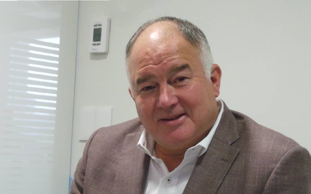 El género mayor de México ha sido la crónica”: Héctor de Mauleón |Video |  Aristegui Noticias