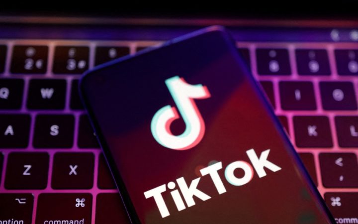 Rusa vs. redes sociales: multa a TikTok por 'propaganda LGTB' y a Twitch por contenido sobre Ucrania Rusa vs. redes sociales: multa a TikTok por 'propaganda LGTB' y a Twitch por contenido sobre Ucrania
