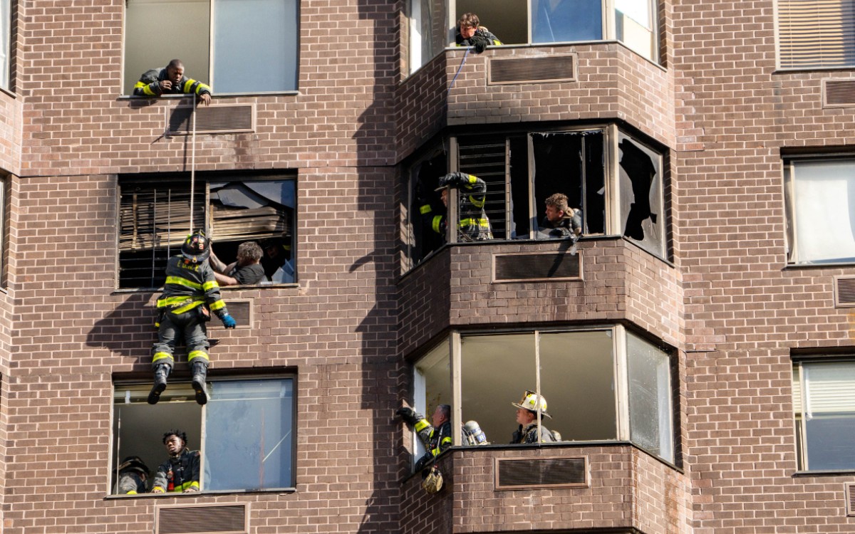 Nearly 40 Injured After New York Apartment Building Fire |  Video