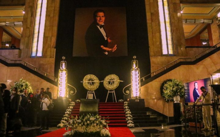 Rinden homenaje en memoria de Héctor Bonilla en Bellas Artes