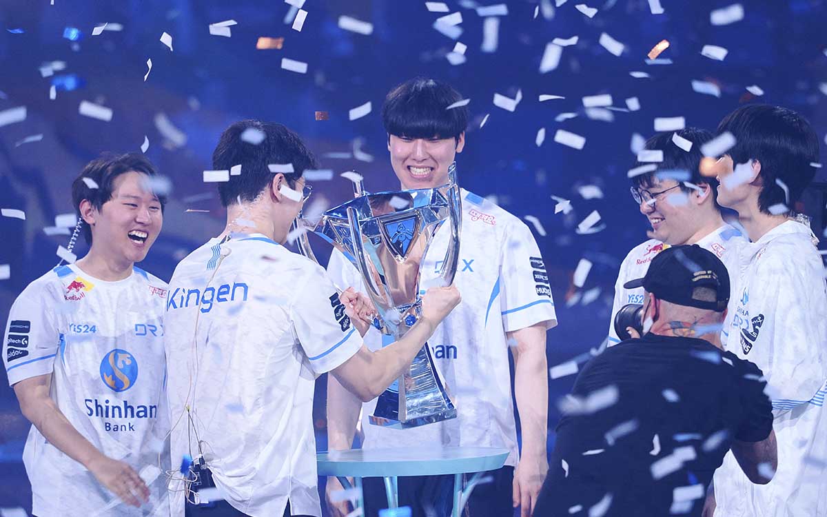 'Deft' y DRX vencen a 'Faker' y T1 para convertirse en campeones de