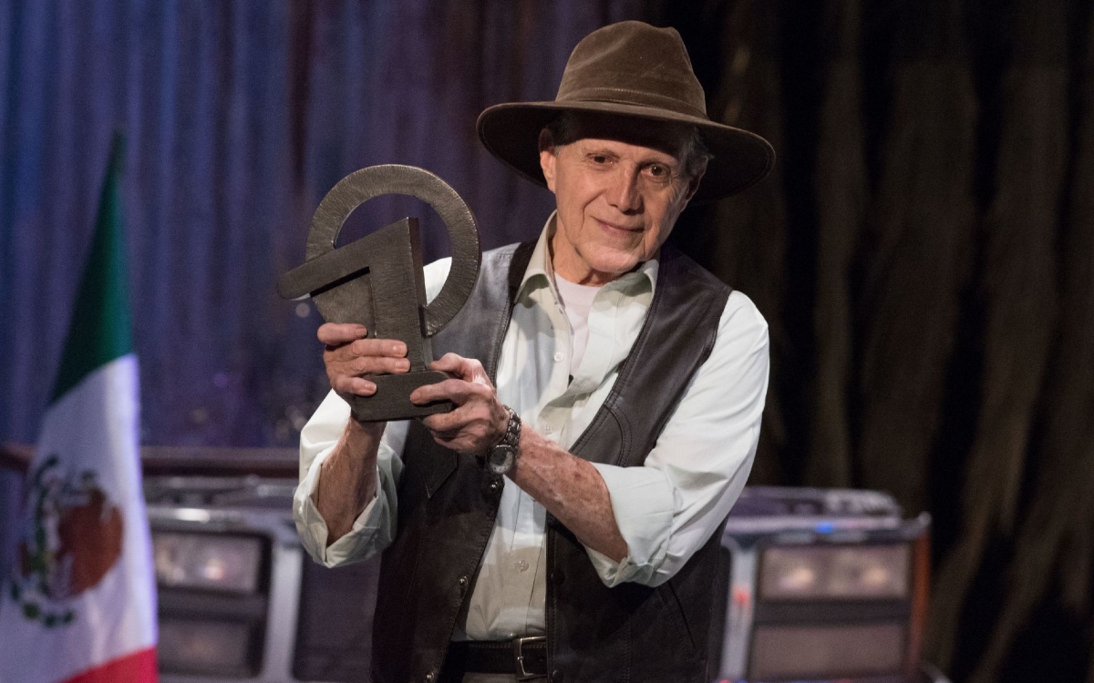 Un Momento de Teatro: In Memoriam Héctor Bonilla Un Momento de Teatro: In Memoriam Héctor Bonilla