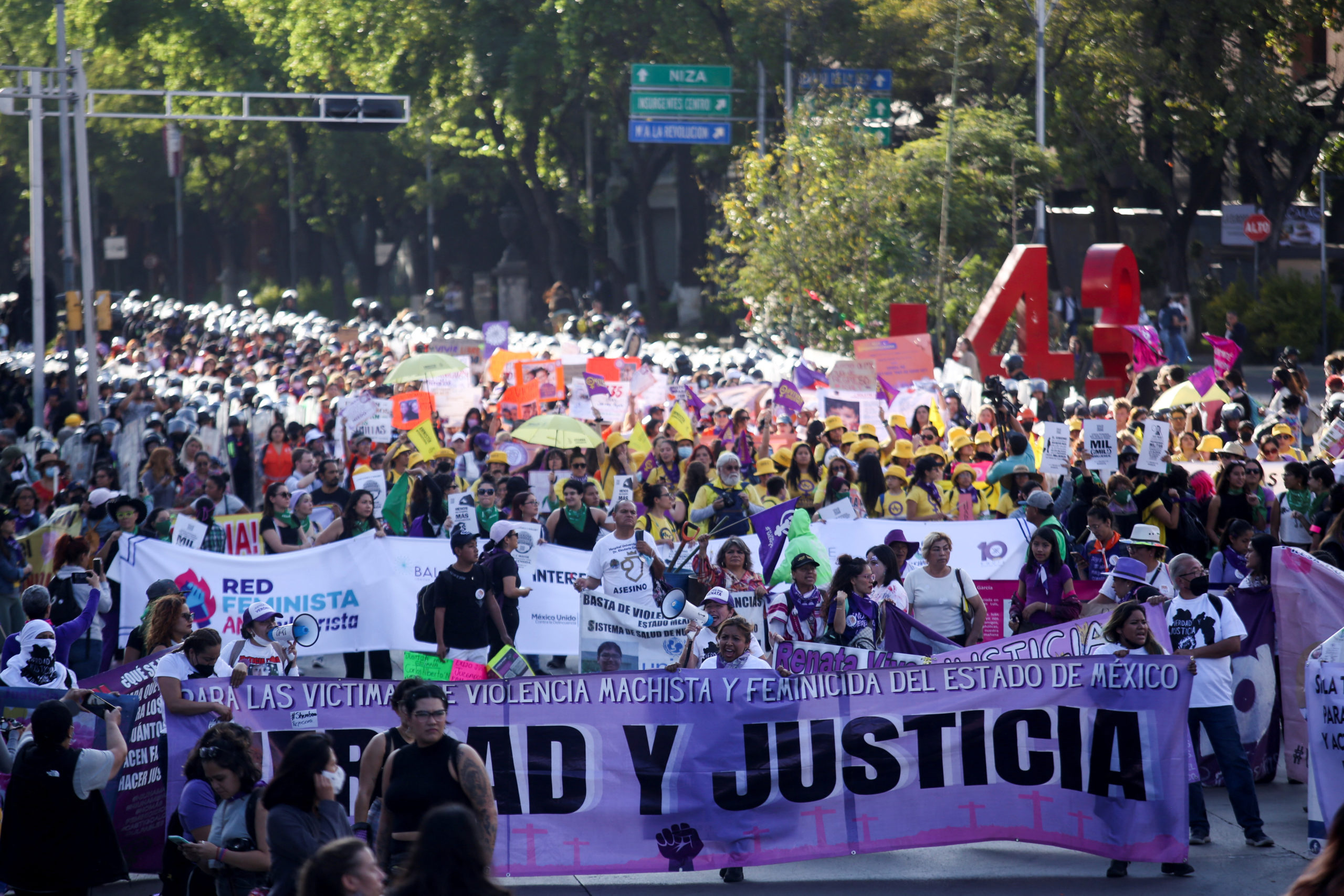 25n Mujeres Protestan En La Cdmx Por Feminicidios Reportan 13 Heridos Fotos Y Videos 5216