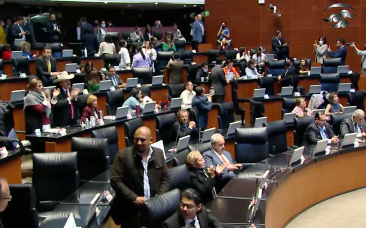 Senado Aprueba Vacaciones Dignas Por Unanimidad | Aristegui Noticias