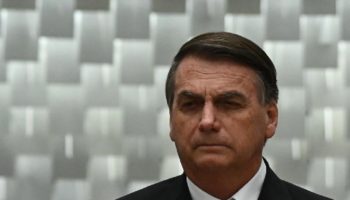Bolsonaro gastó más de 111 mil dólares en pan y helado con tarjeta del Gobierno