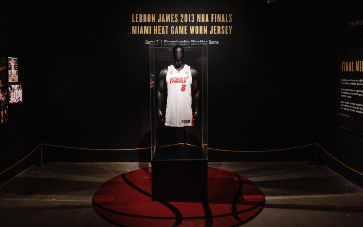 LeBron jersey from 2013 NBA Finals sells for $3.68 million