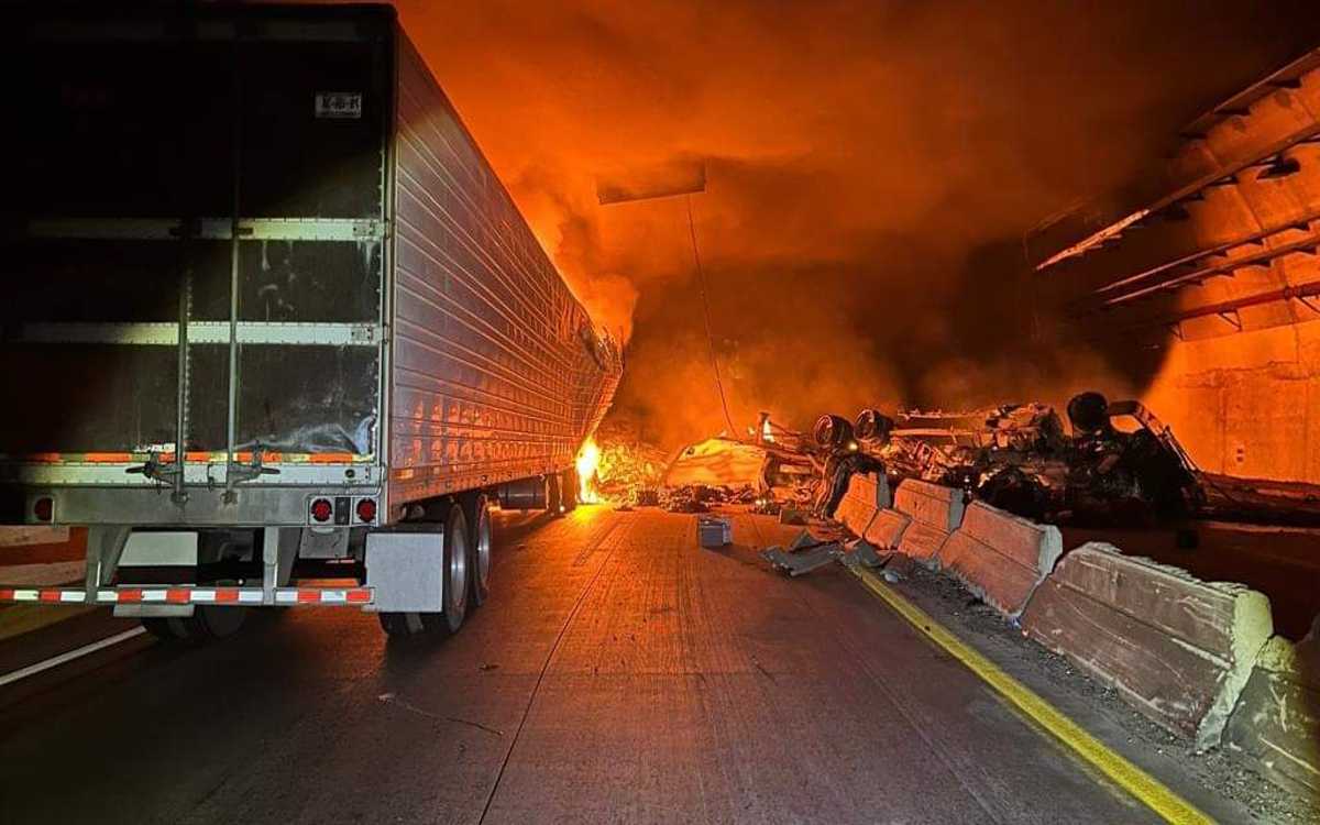 Mantienen cierres parciales por accidente en autopista Durango-Mazatlán Mantienen cierres parciales por accidente en autopista Durango-Mazatlán