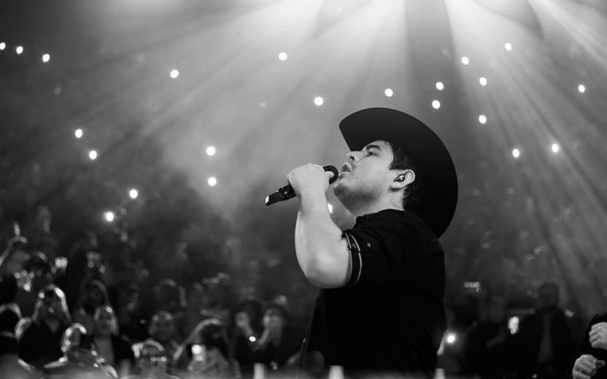 ¿Qué ocurrió con Alfredito Olivas, cantante de narcocorridos? Esto se