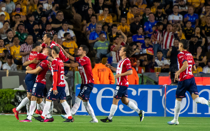 Liga MX: Guadalajara vence a Tigres y salta al tercer lugar de la tabla | Video Liga MX: Guadalajara vence a Tigres y salta al tercer lugar de la tabla | Video