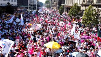 Marea rosa rumbo al Zócalo: así luce la concentración 'El INE No Se Toca'