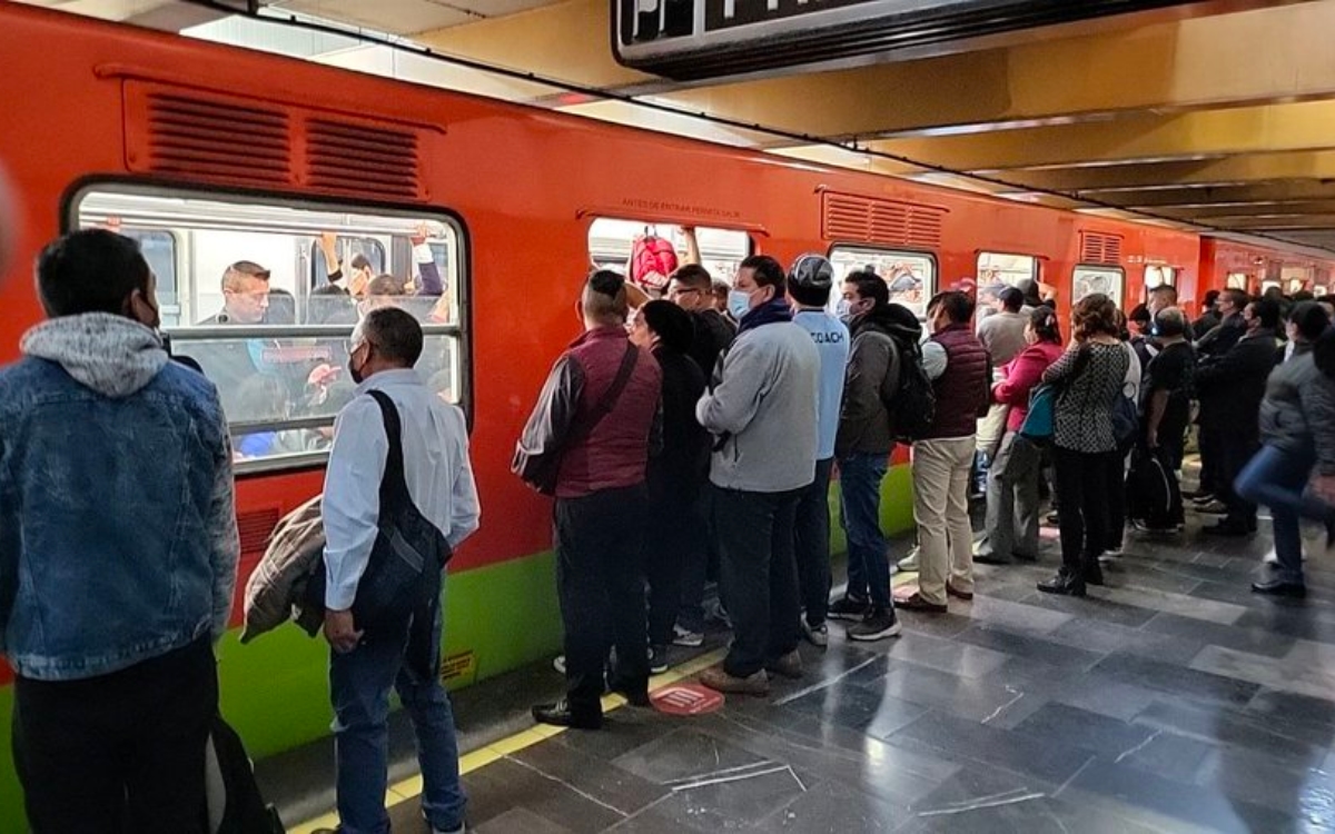 Metro CDMX: Se Arroja Persona A Las Vías De La Línea 5 | Aristegui Noticias