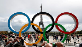 Sindicalistas invaden la sede de los Juegos Olímpicos París 2024 | Video