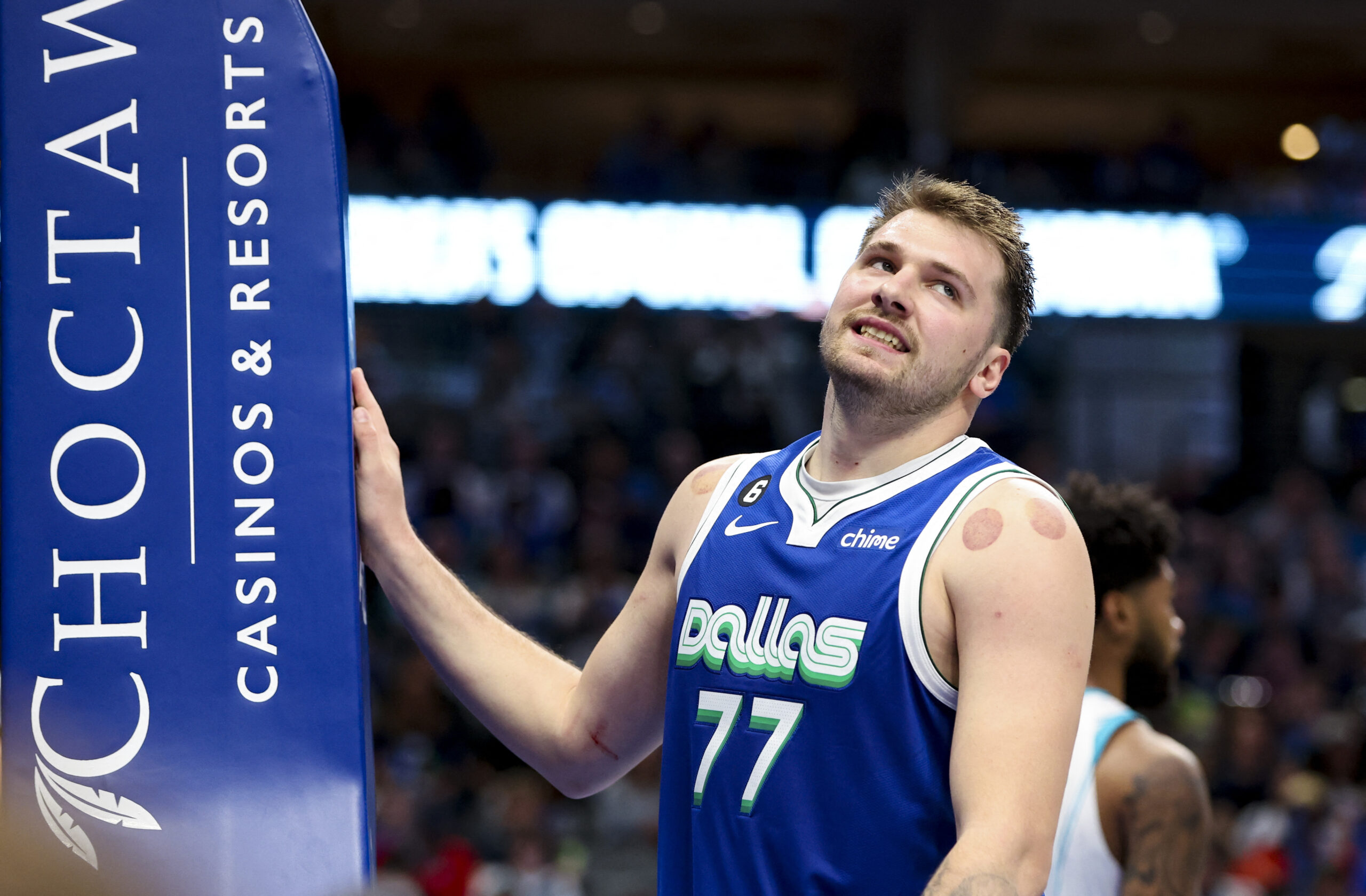 L'entrée insolite de Luka Doncic sur les parquets de NBA: «Quelle façon de  se pointer ici !» (vidéo)