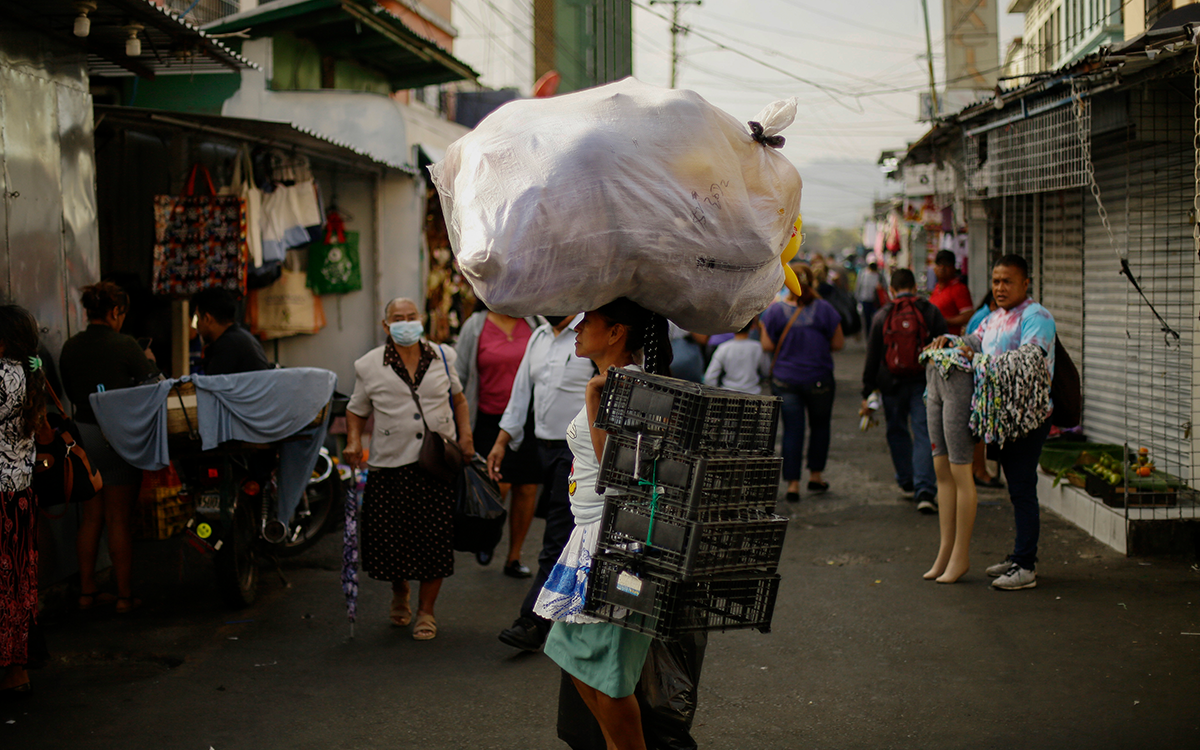 An unfair echo of the economic gap for women in Latin America