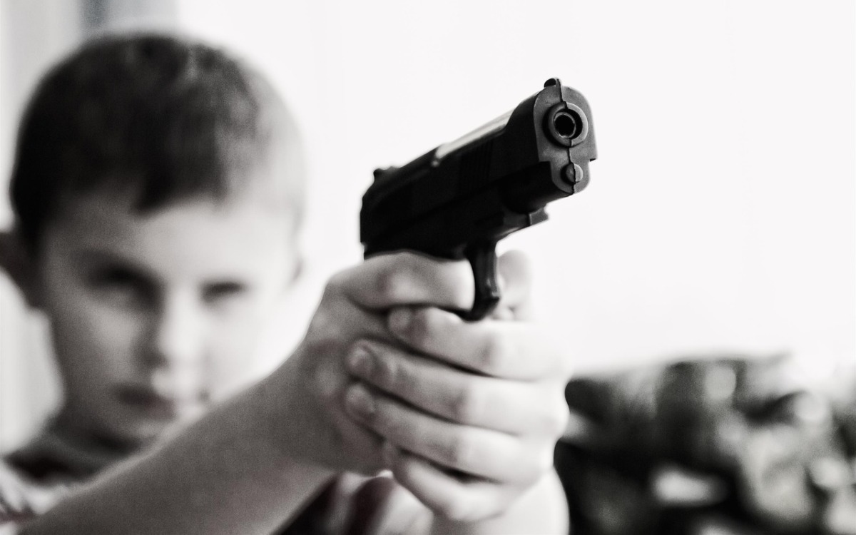 They identified nearly 100 children recruited or used by state forces in Colombia.