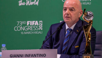 Gianni Infantino es reelegido presidente de FIFA hasta 2027