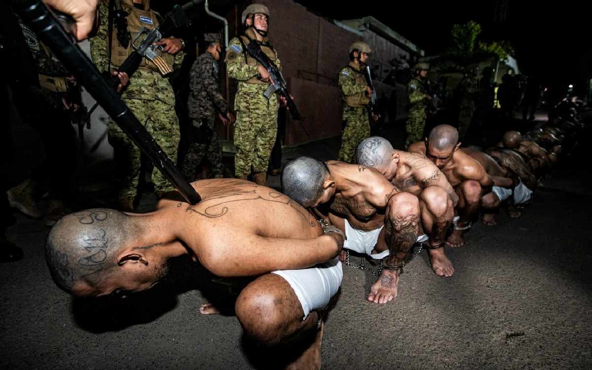 Salvadorans celebrate a year of living under a state of emergency