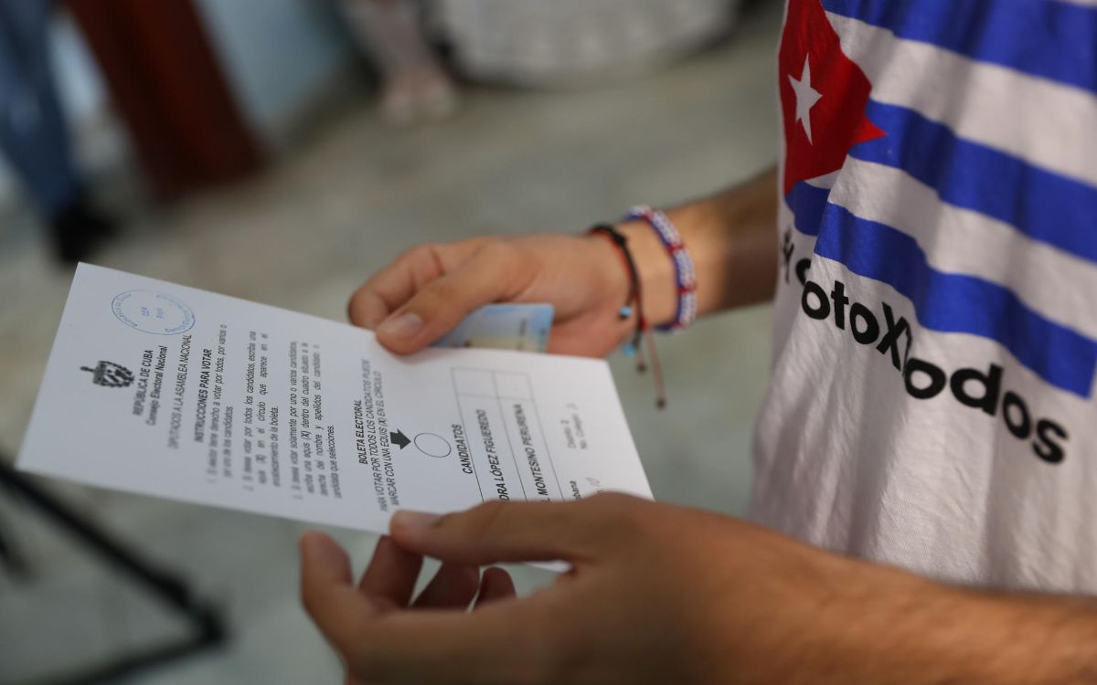 Calculan participación electoral del 70.34 en Cuba Aristegui Noticias