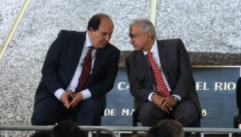 Cárdenas Batel renuncia como jefe de asesores de AMLO; va a CELAC