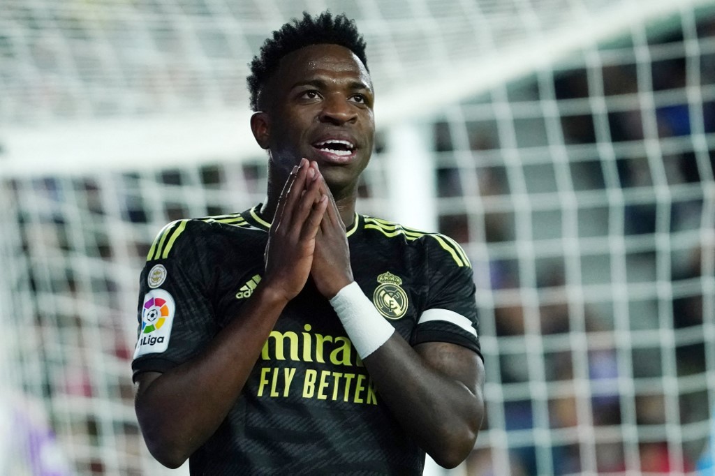 Vinicius lamenta hablar de "racismo" cada entrevista y celebra las medidas de LaLiga Vinicius lamenta hablar de "racismo" cada entrevista y celebra las medidas de LaLiga