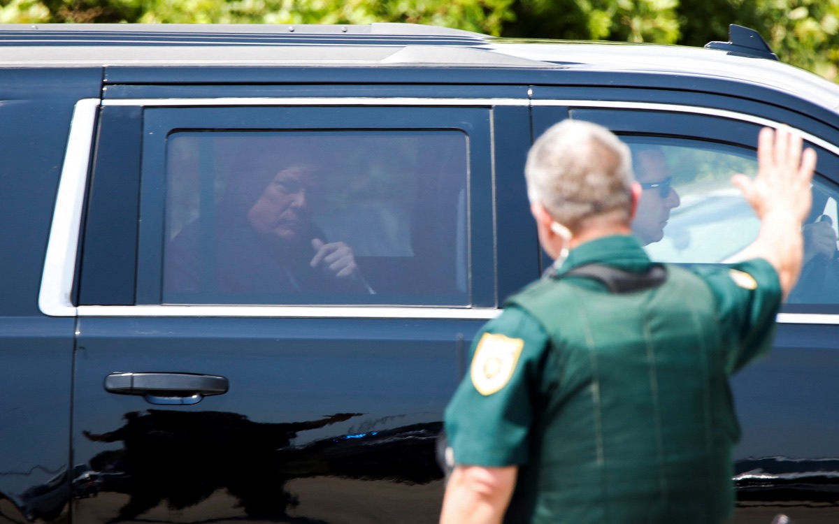 Trump travels to New York from Florida for court date