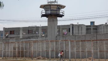 Reforma a prisión preventiva para que sea automática, ata de manos a jueces y suprime presunción de inocencia: Centro ProDH