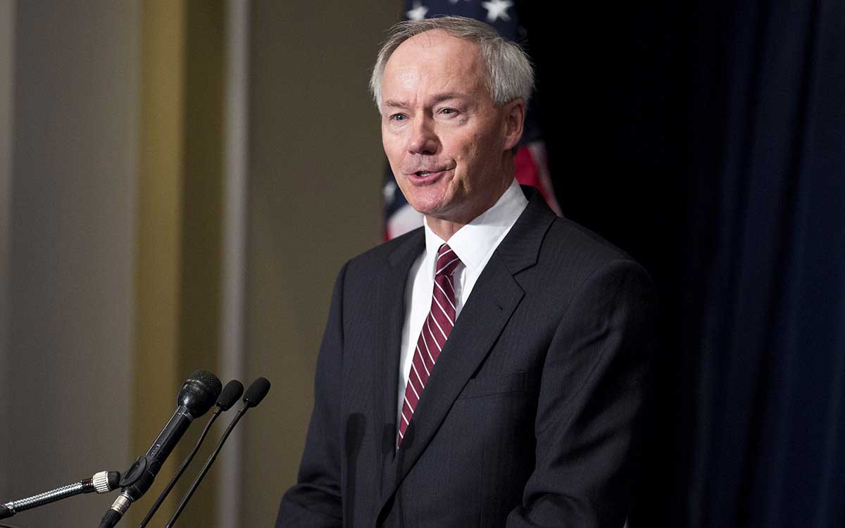 Former Republican governor announces his candidacy for the presidency of the United States