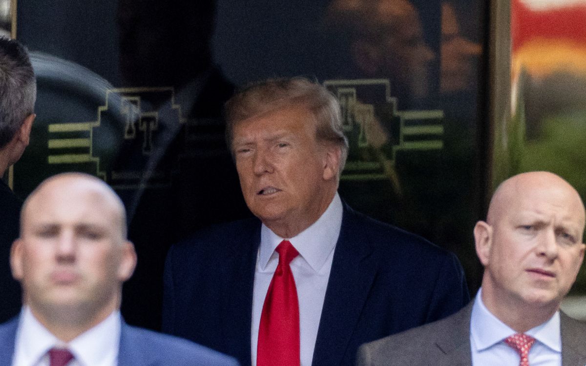Trump Arrives in New York Court to Arrive