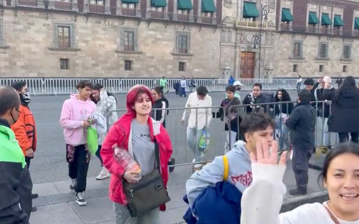 Rosalía: El Zócalo se empieza a llenar de 'motomamis' Rosalía: El Zócalo se empieza a llenar de 'motomamis'