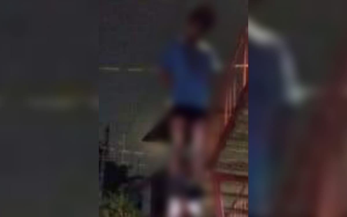 Imágenes fuertes | Abandonan 4 cuerpos en puente peatonal de Acapulco,  Guerrero | Aristegui Noticias