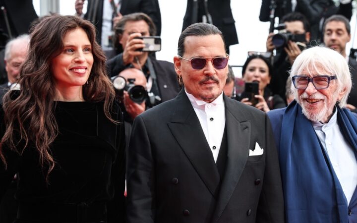 Actores y público dan acogida triunfal a Johnny Depp en Cannes