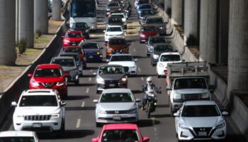 Van 1 millón 477 mil autos chocolate regularizados